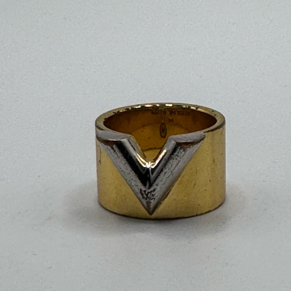 Gorgeous Rare Louis Vuitton Essential Ring Size 6 (Model: ldhh205 g7600752 - Picture 9 of 13